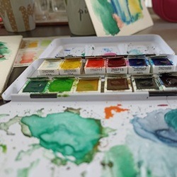 séance de peinture intuitive. activité artistique