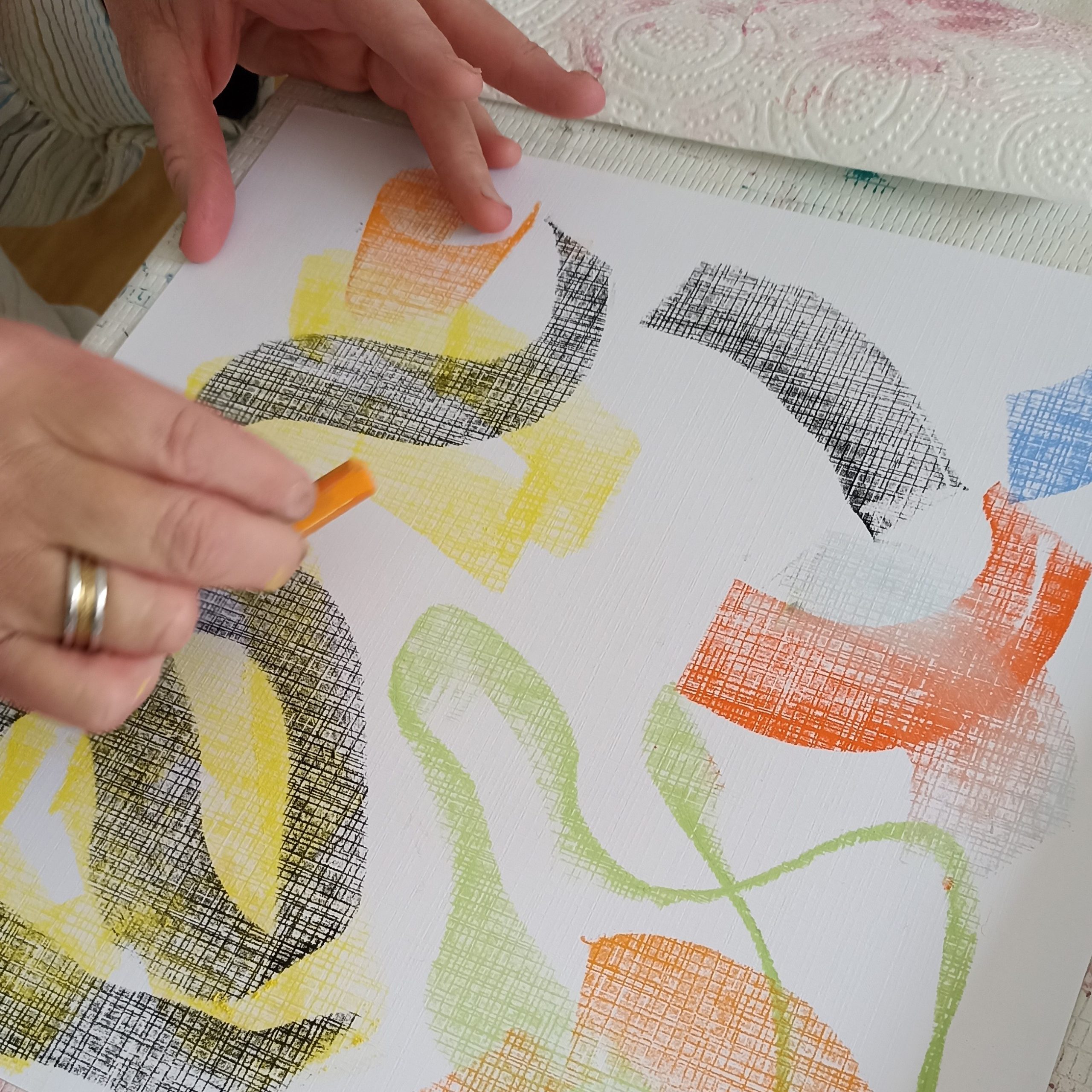 atelier de peinture intuitive, collage, peinture , craie;